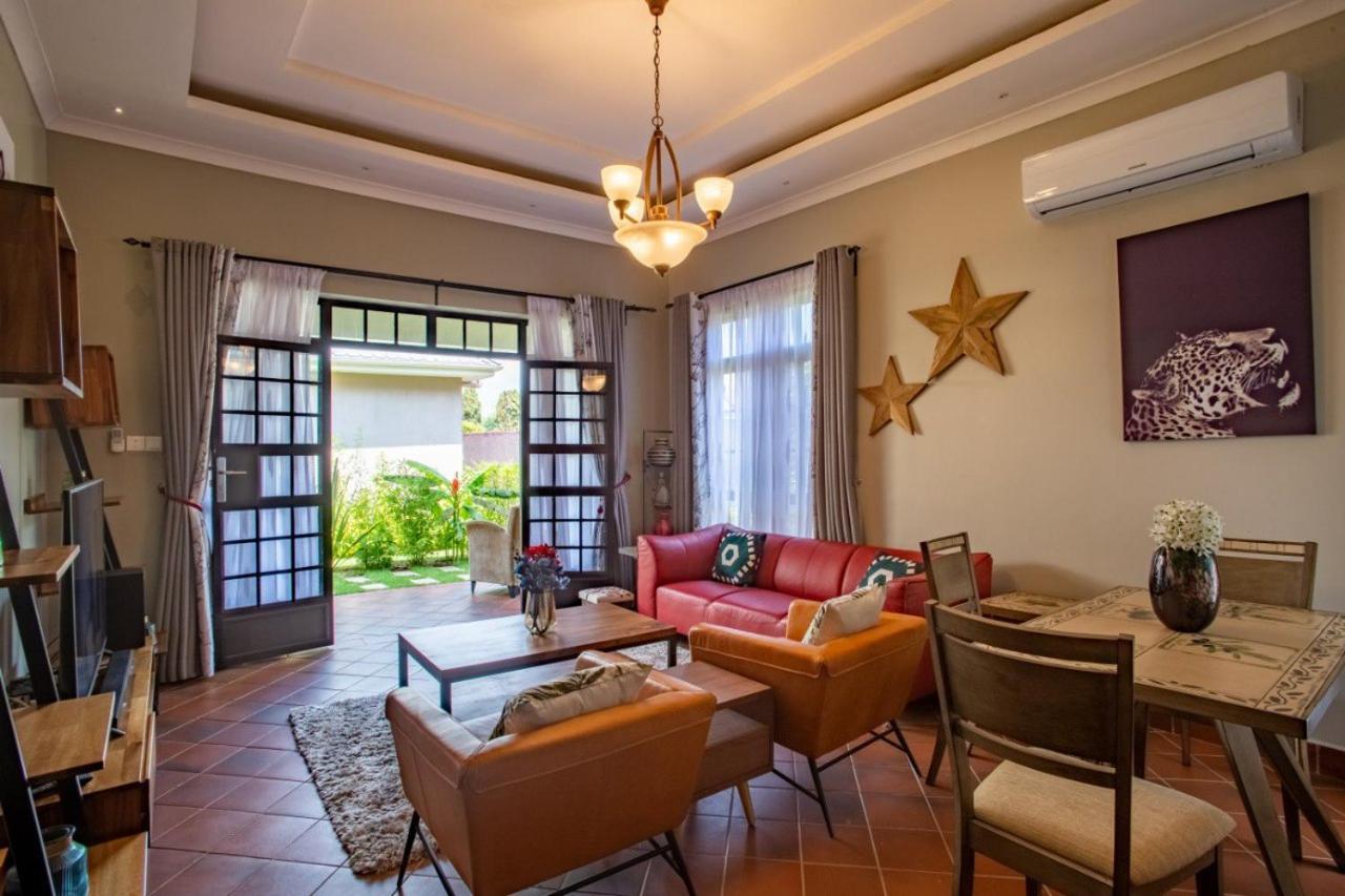 Kinga Homes Boutique Hotel Moshi Buitenkant foto
